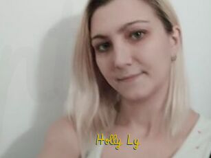 Holly_Ly