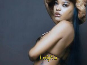 LeslyNia