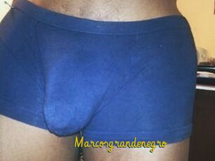 Marcos_grande_negro