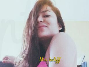 Mia_kaliff