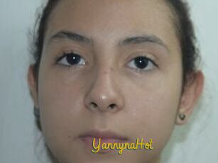 YannynaHot